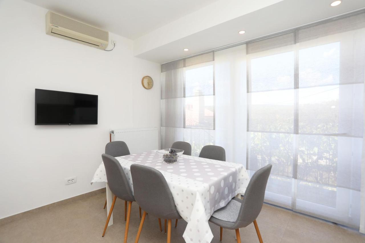 Apartment Falichi Plomin Exterior photo